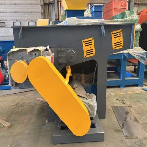 Single Shaft Shredder 800 Type